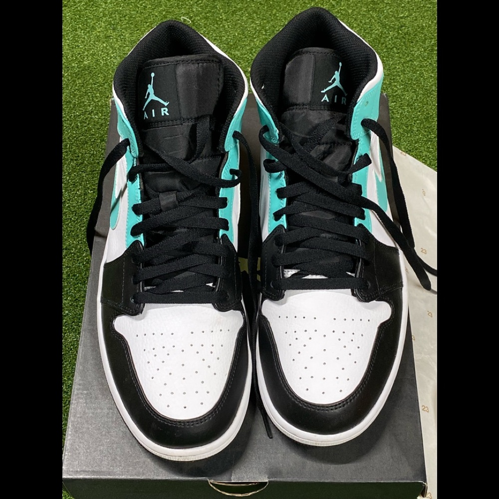 Jordan 1 mid